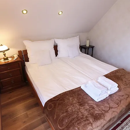 Nyaraló Káli Borház -