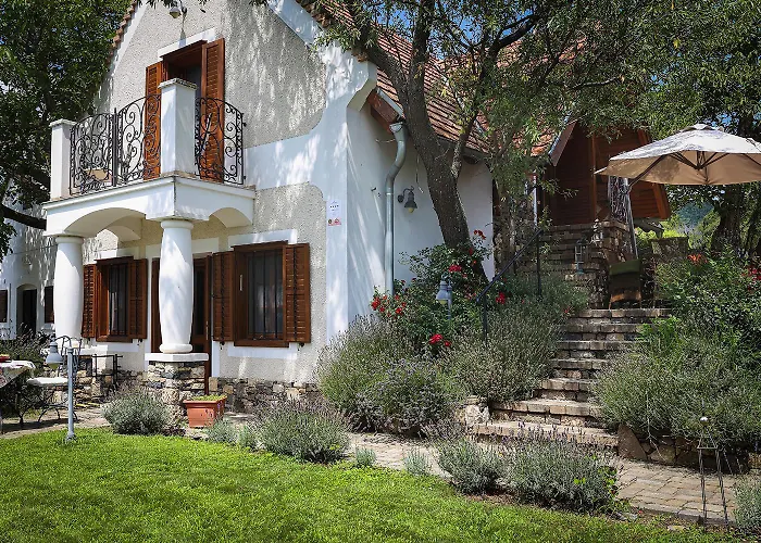 Kali Borhaz - Nyaralohazak Semesterbostad