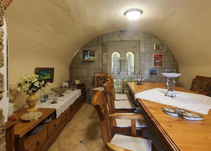 Kali Borhaz - Nyaralohazak Semesterbostad