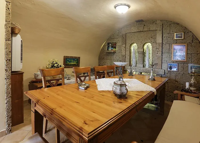 Kali Borhaz - Nyaralohazak Semesterbostad *