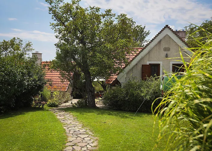 Kali Borhaz - Nyaralohazak Semesterbostad