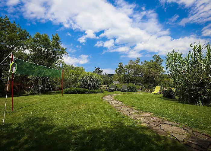 Kali Borhaz - Nyaralohazak Semesterbostad *